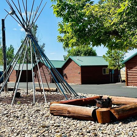 Badlands Frontier Cabins วอลล์ ภายนอก รูปภาพ